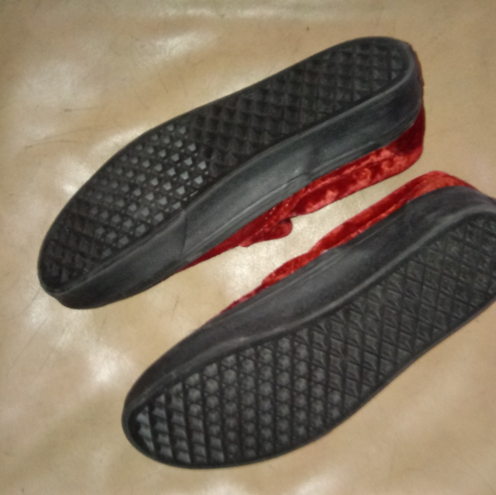 Vans - Picture 3 of 7